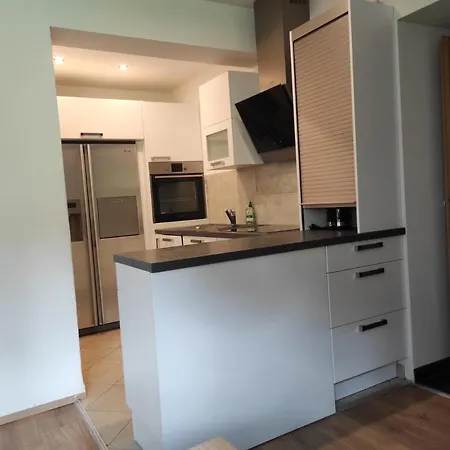 아파트 Apartma Jelendol